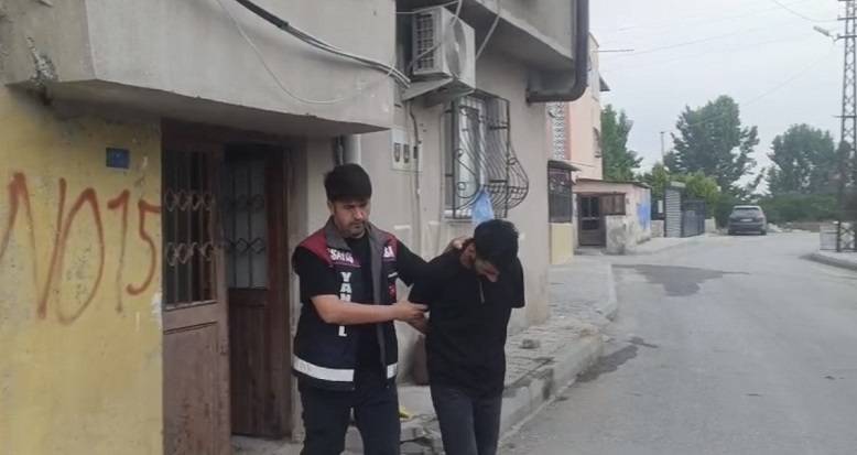 100 milyonluk vurgun! Önce dolandırdılar sonra tatlı ikram ettiler!