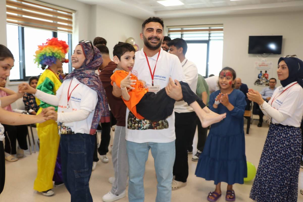 Ceylanpınar'da bir oyuncak, bir şifa projesiyle çocukların yüzü güldü güldü!