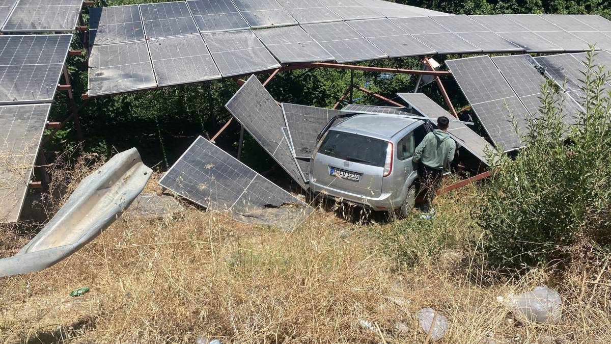 Şanlıurfa'da otomobil şarampole devrildi: Çok sayıda yaralı var!