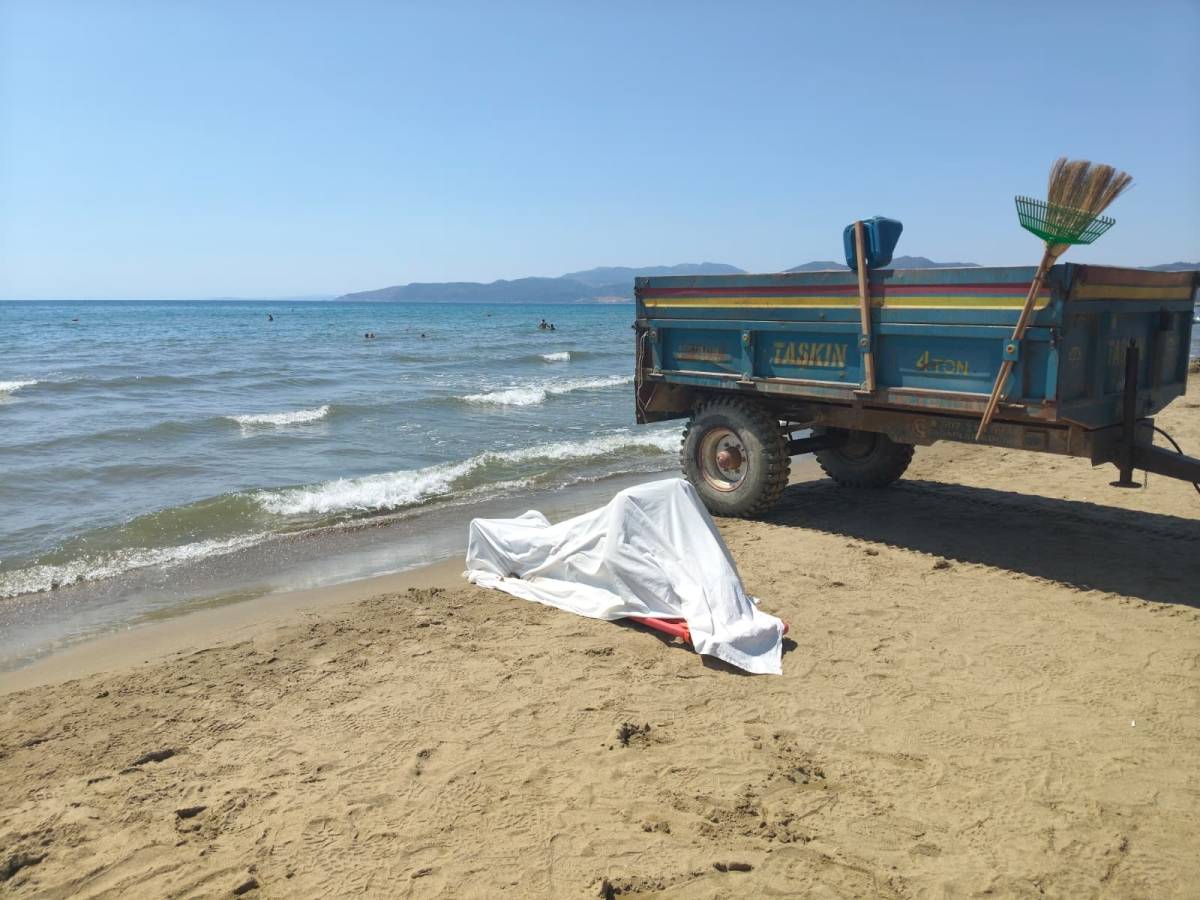 İzmir sahilinde bir erkek cesedi bulundu!
