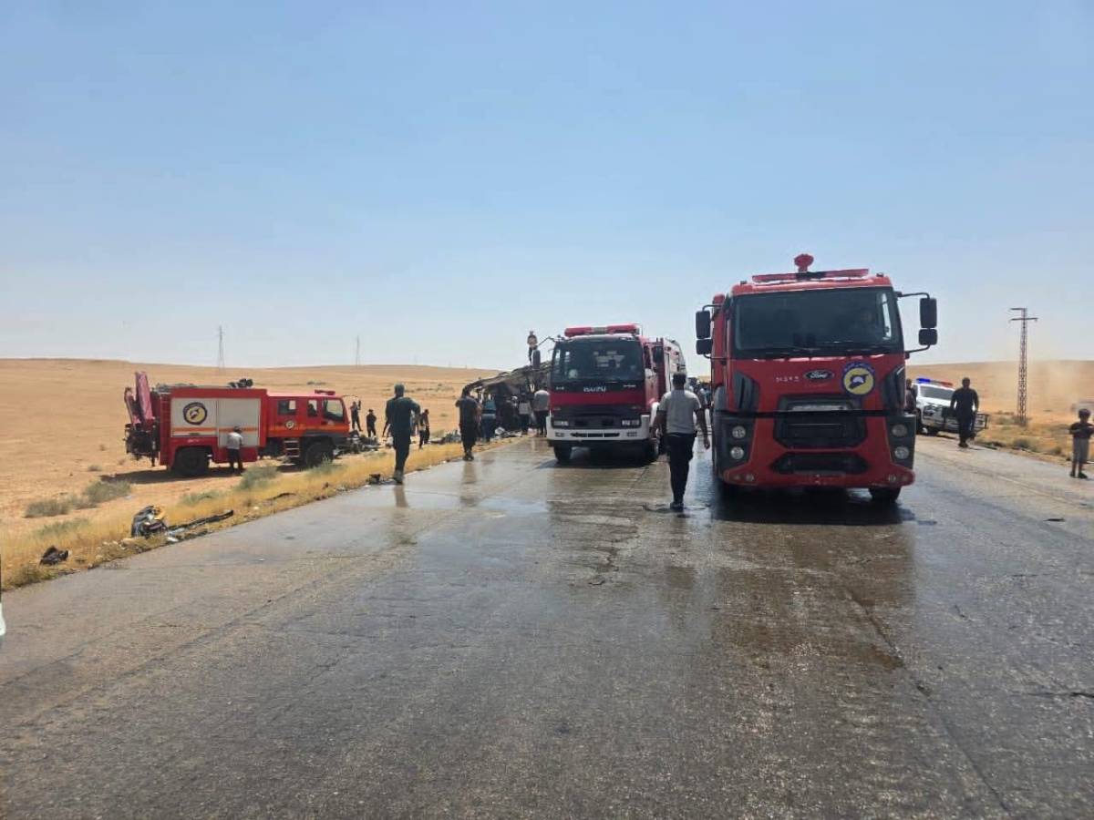 İki otobüs kafa kafaya çarpıştı: 35 ölü 30 yaralı!