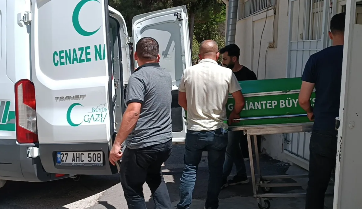 Tartıştığı ağabeyine tabancayla defalarca ateş açtı!