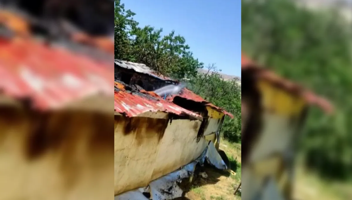 Tavuk çiftliğinde yangın: Binlerce tavuk telef oldu!