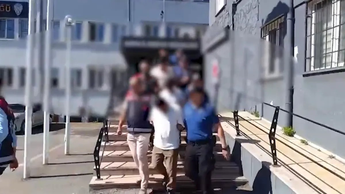 23 ilde dev dolandırıcılık operasyonu! Yüzlerce şüpheli yakalandı!