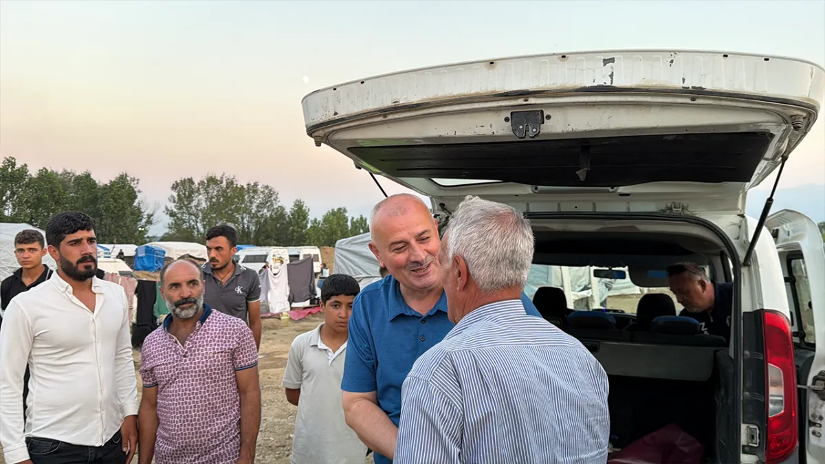 Belediye Başkanı Urfalı tarım işçileriyle bir araya geldi!