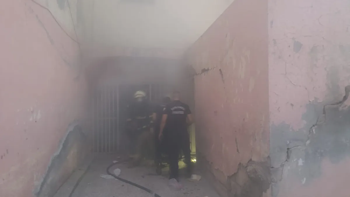 Urfa’da bodrum katta korkutan yangın!