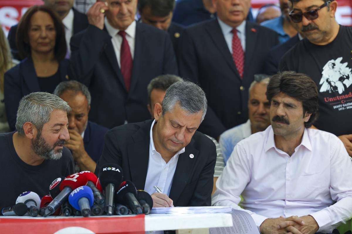 YENİ Parti Genel Başkan Özel'den Terörsüz Türkiye açıklaması
