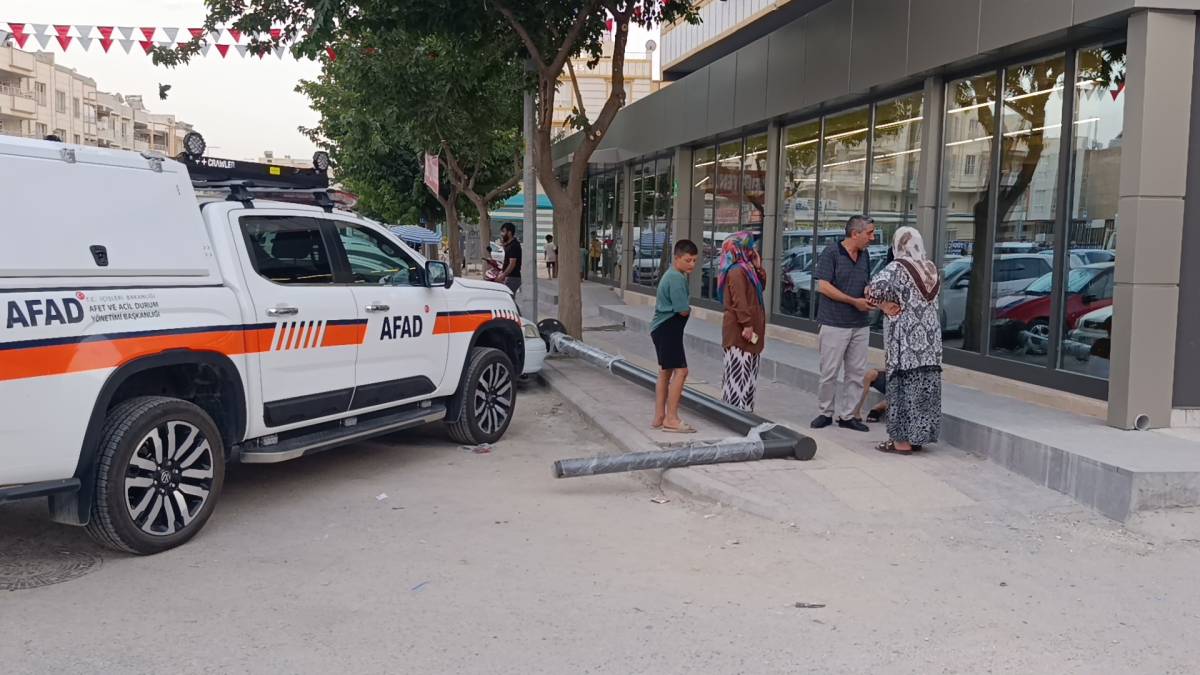 Urfa'da sıvı açıcı bomba gibi patladı: Yaralılar var!