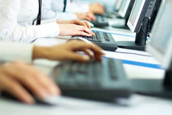 Ücretli çalışan sayısı yıllık yüzde 2,5 arttı!
