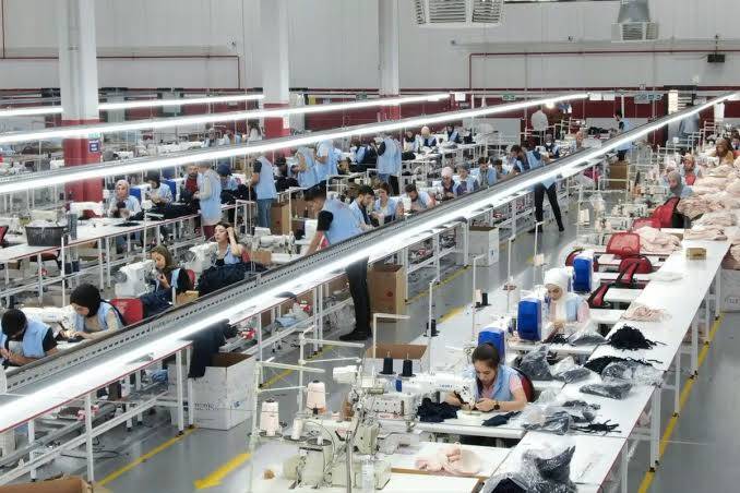Ücretli çalışan sayısı yıllık yüzde 2,5 arttı!