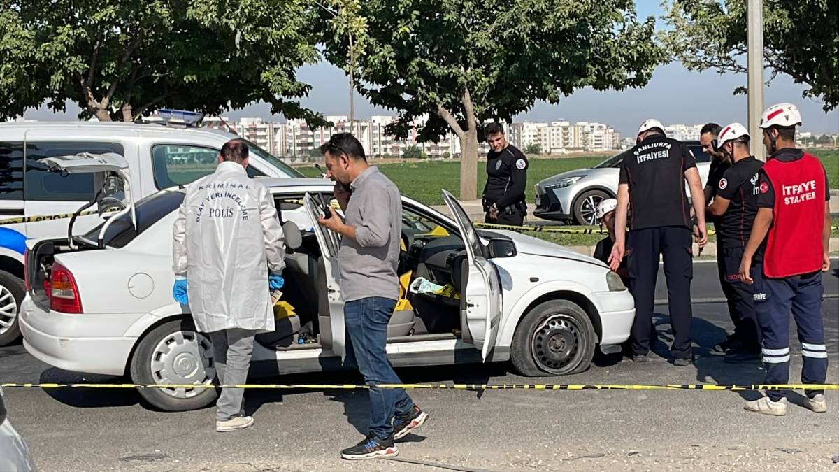 Urfa'da kırmızı ışıkta silahlı saldırı: Ölü ve yaralılar var!