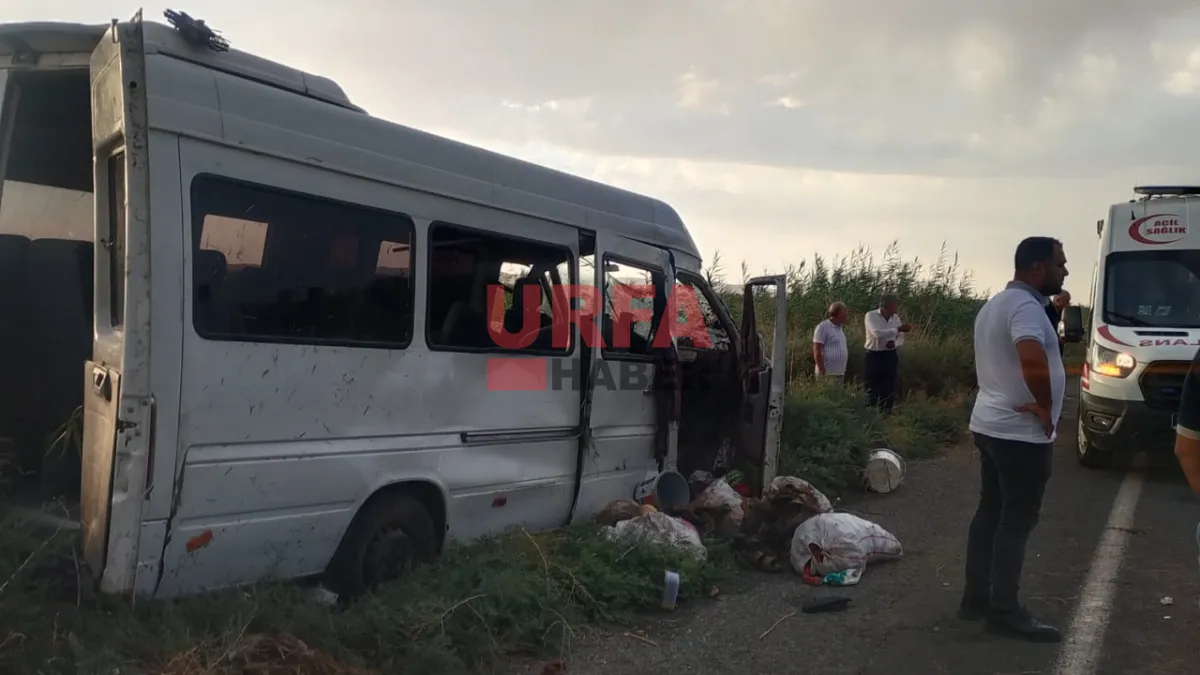 Şanlıurfa'da minibüs sulama kanalına düştü: 15 yaralı!
