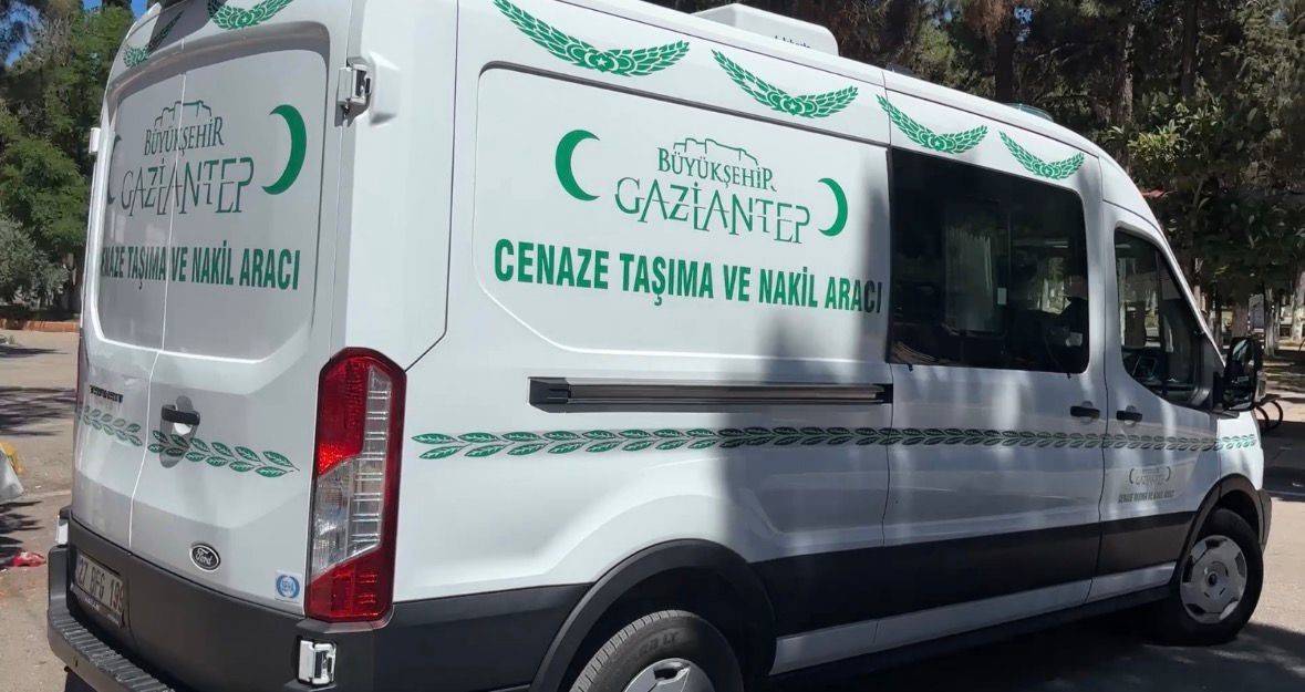 İki grup arasındaki kavga kanlı bitti!