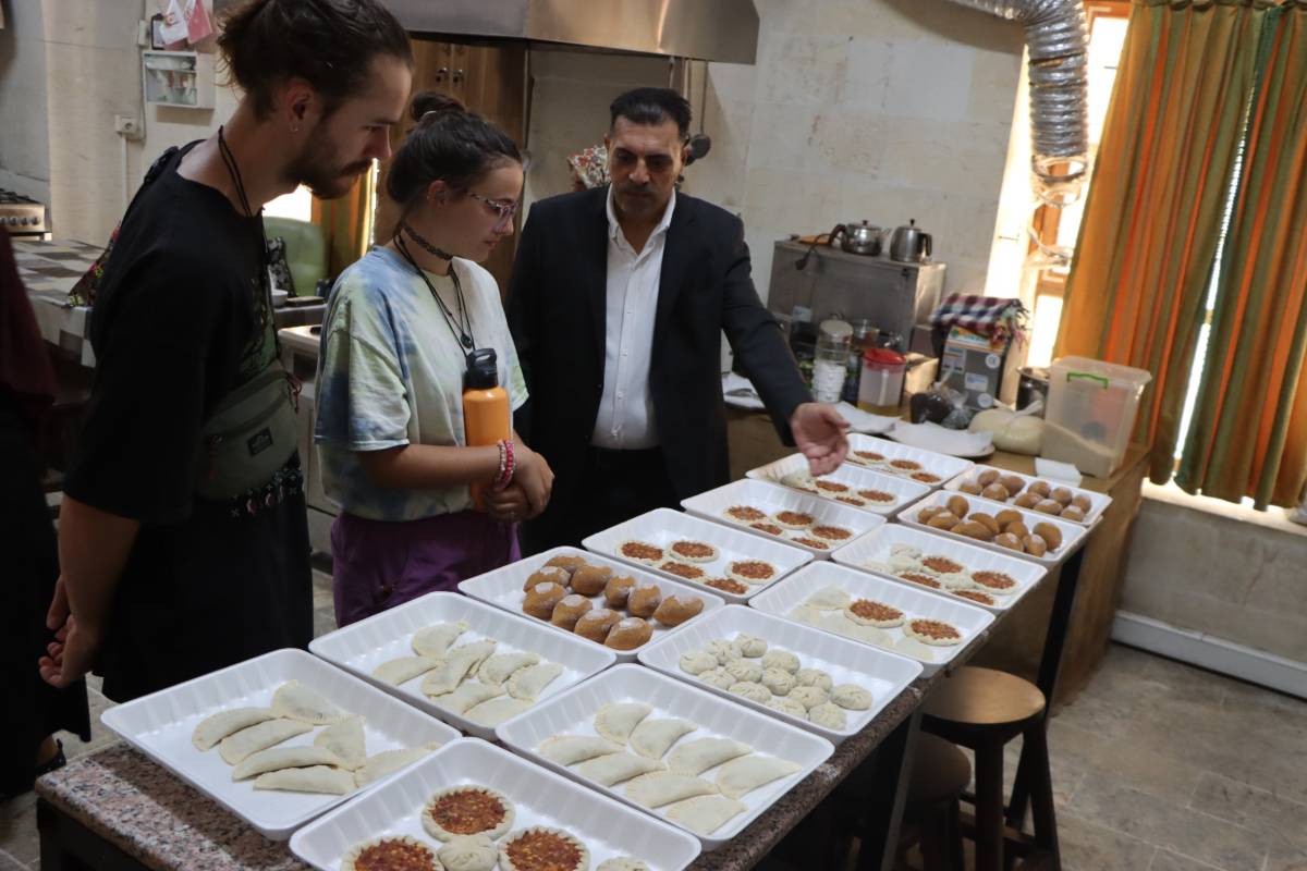 Unutulmaya yüz tutan Urfa lezzetleri genç kuşaklara aktarılıyor