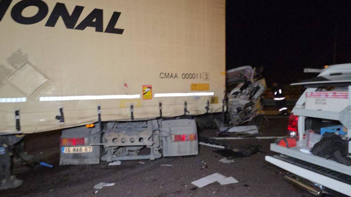 Feci zincirleme kaza: Ölü ve yaralılar var!
