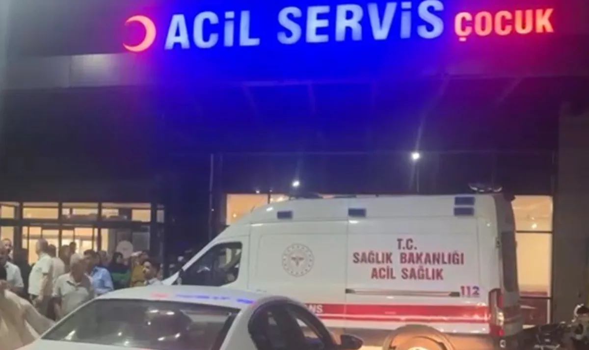 Tavuk döner yiyen çok sayıda öğrenci hastanelik oldu!