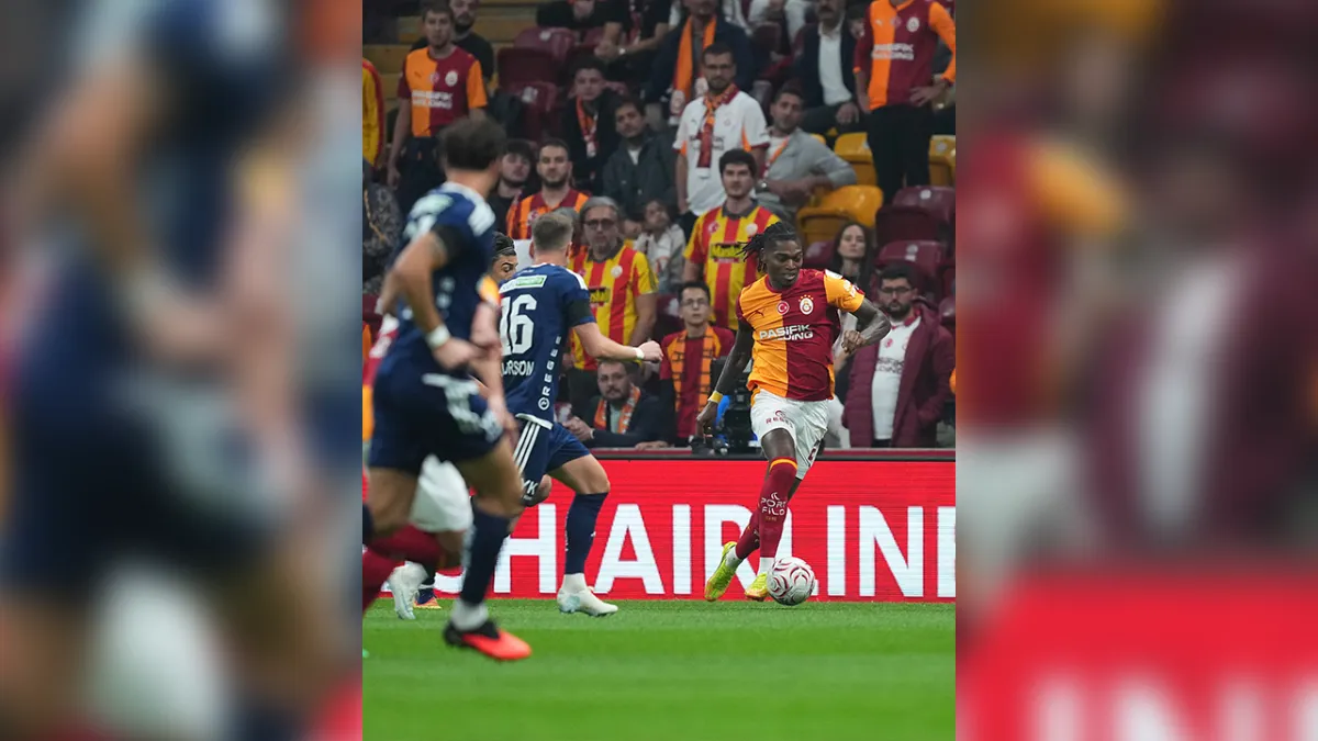 Galatasaray sahasında Kasımpaşa'yı mağlup etti!
