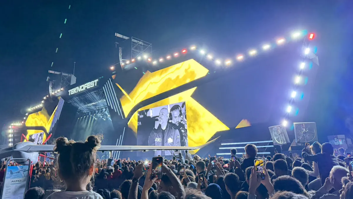 TEKNOFEST Güneydoğu’nun 3’üncü gününde Ceza konseri başladı!