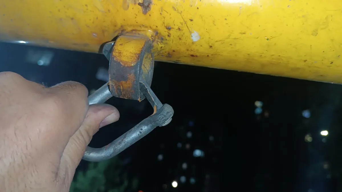 Urfa’da çocuk parkında tehlike iddiası: Salıncak güvenliği endişelendirdi!