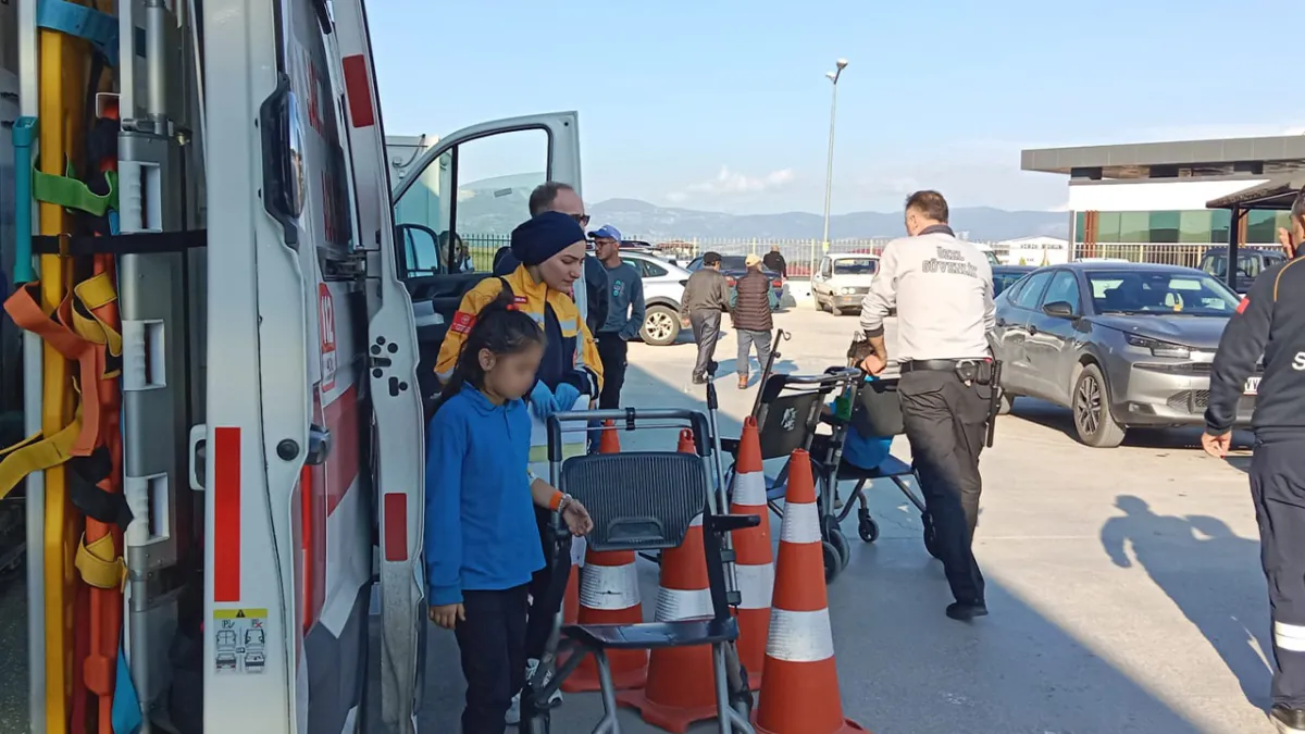 Gıda zehirlenmesi şüphesi: Çok sayıda öğrenci hastanelik oldu!