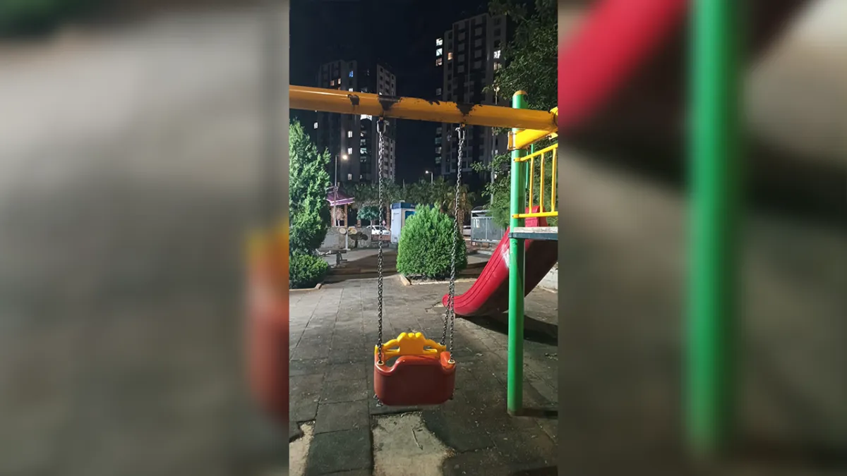 Urfa’da çocuk parkında tehlike iddiası: Salıncak güvenliği endişelendirdi!