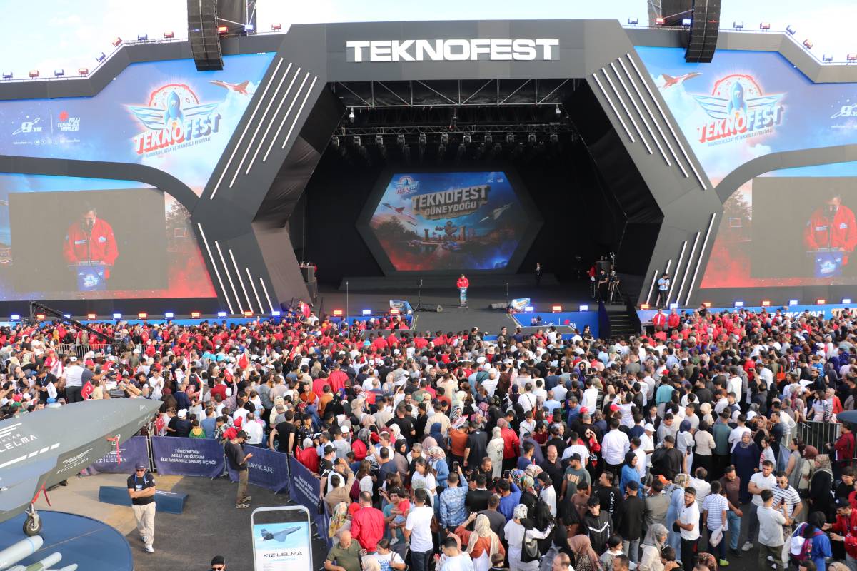 Cumhurbaşkanı Yardımcısı TEKNOFEST kapanış programında konuştu!