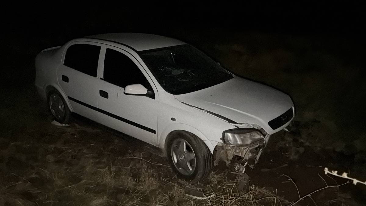 Urfa’da otomobil şarampole devrildi: Yaralılar var!