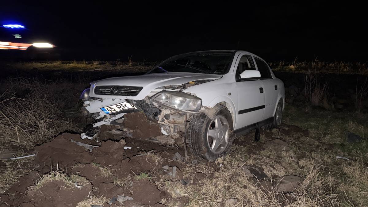 Urfa’da otomobil şarampole devrildi: Yaralılar var!