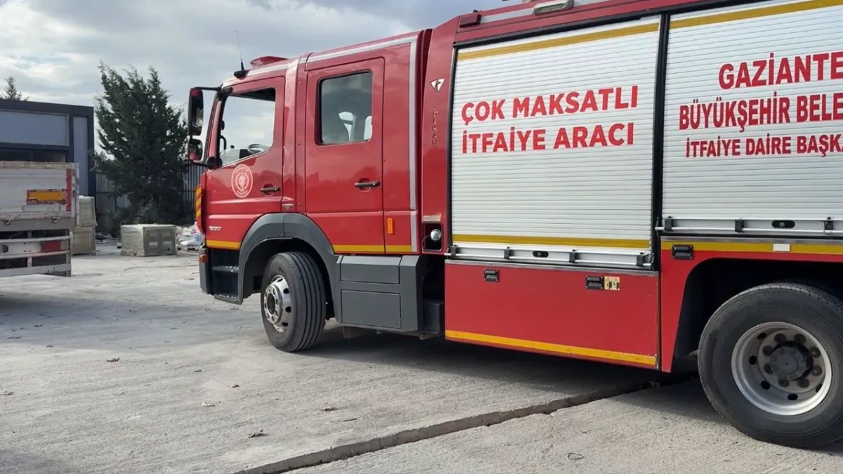 Mermer blok işçilerin üzerine devrildi: Ölü ve yaralı var!
