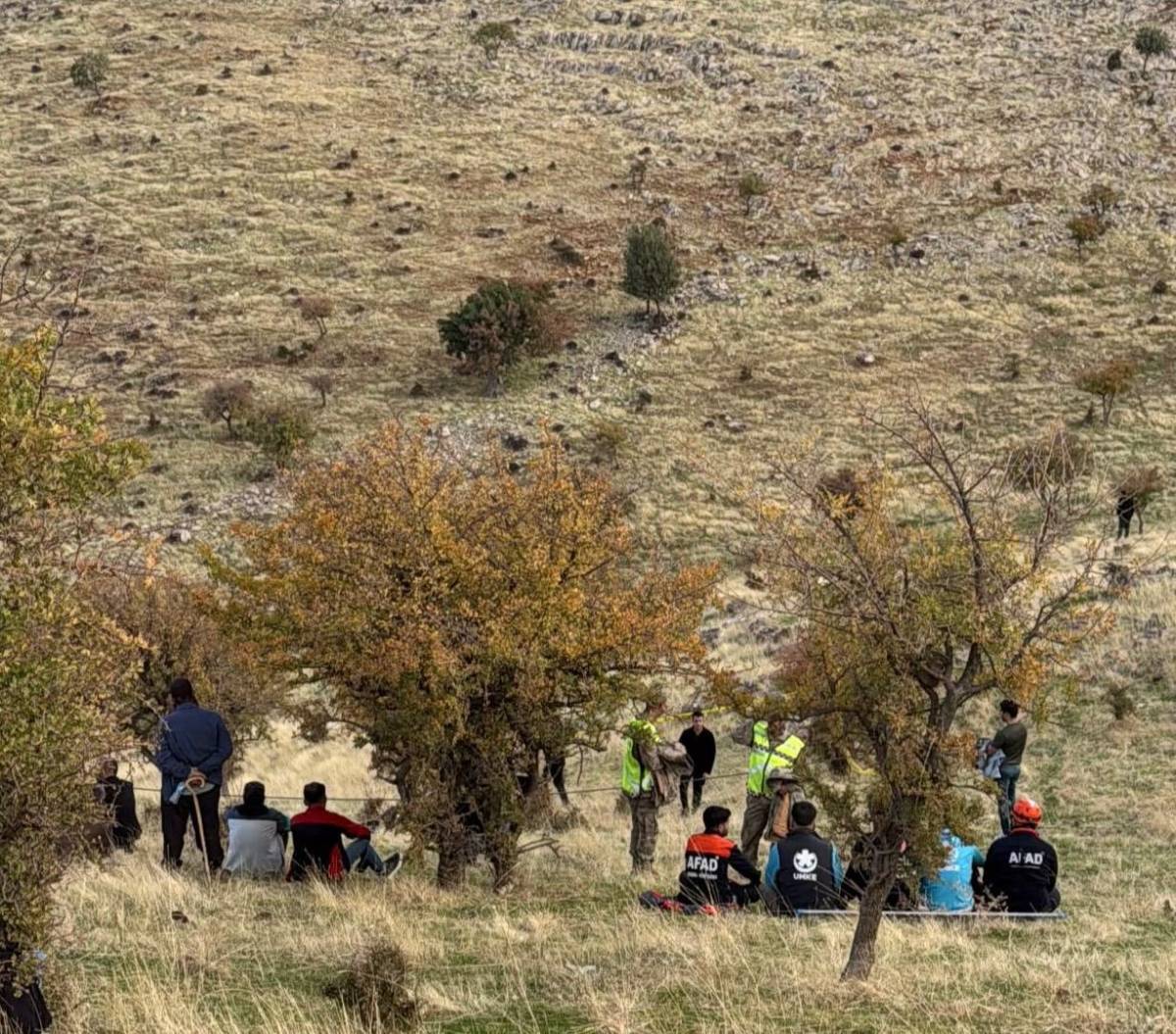 Hayvanlarına bakmak için evden çıkan Hamza, arazide ölü bulundu