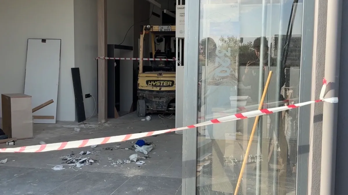 Mermer blok işçilerin üzerine devrildi: Ölü ve yaralı var!
