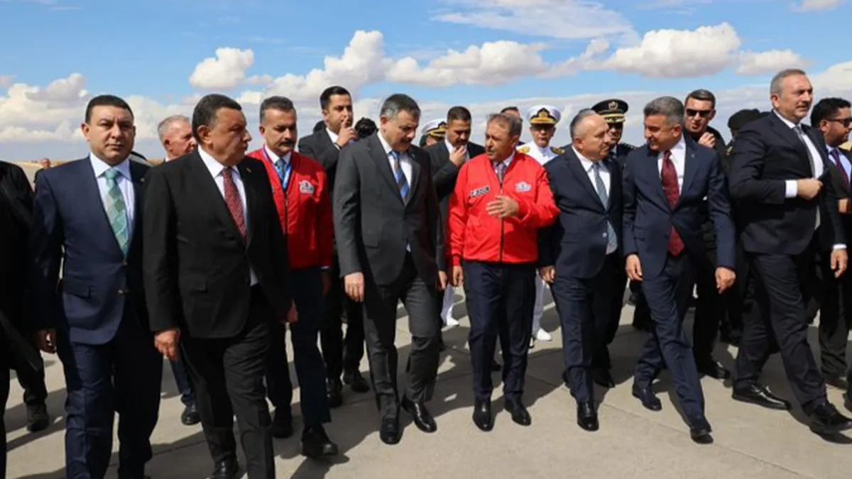 Vali Şıldak Urfa’ya gelen bakanları karşıladı!