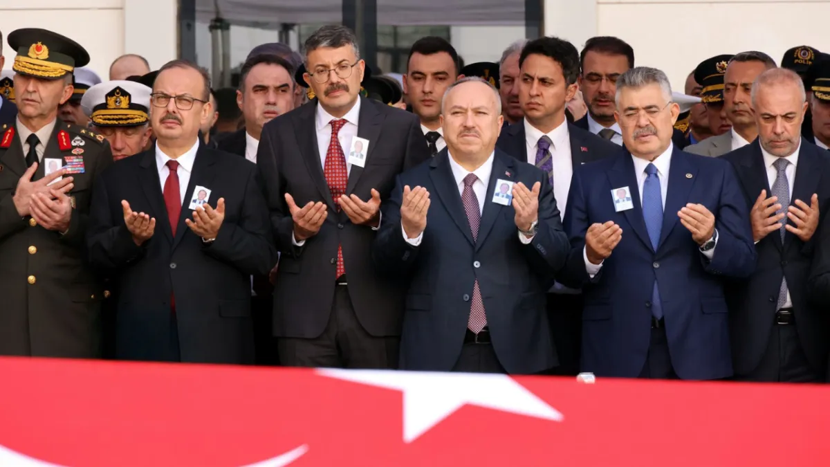 Şehit Polis Memuru Ahmet Türkoğlu son yolculuğuna uğurlandı
