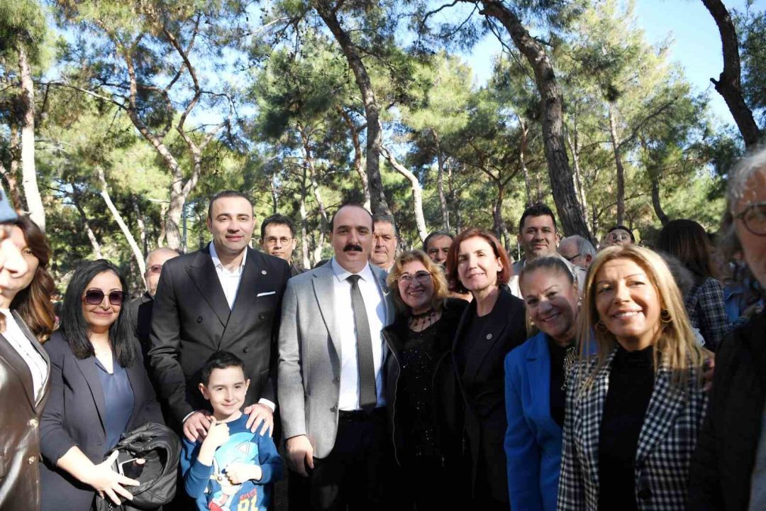 Çandır Fasulyesi Şenliği’nde vatandaşlara piyaz ikramı